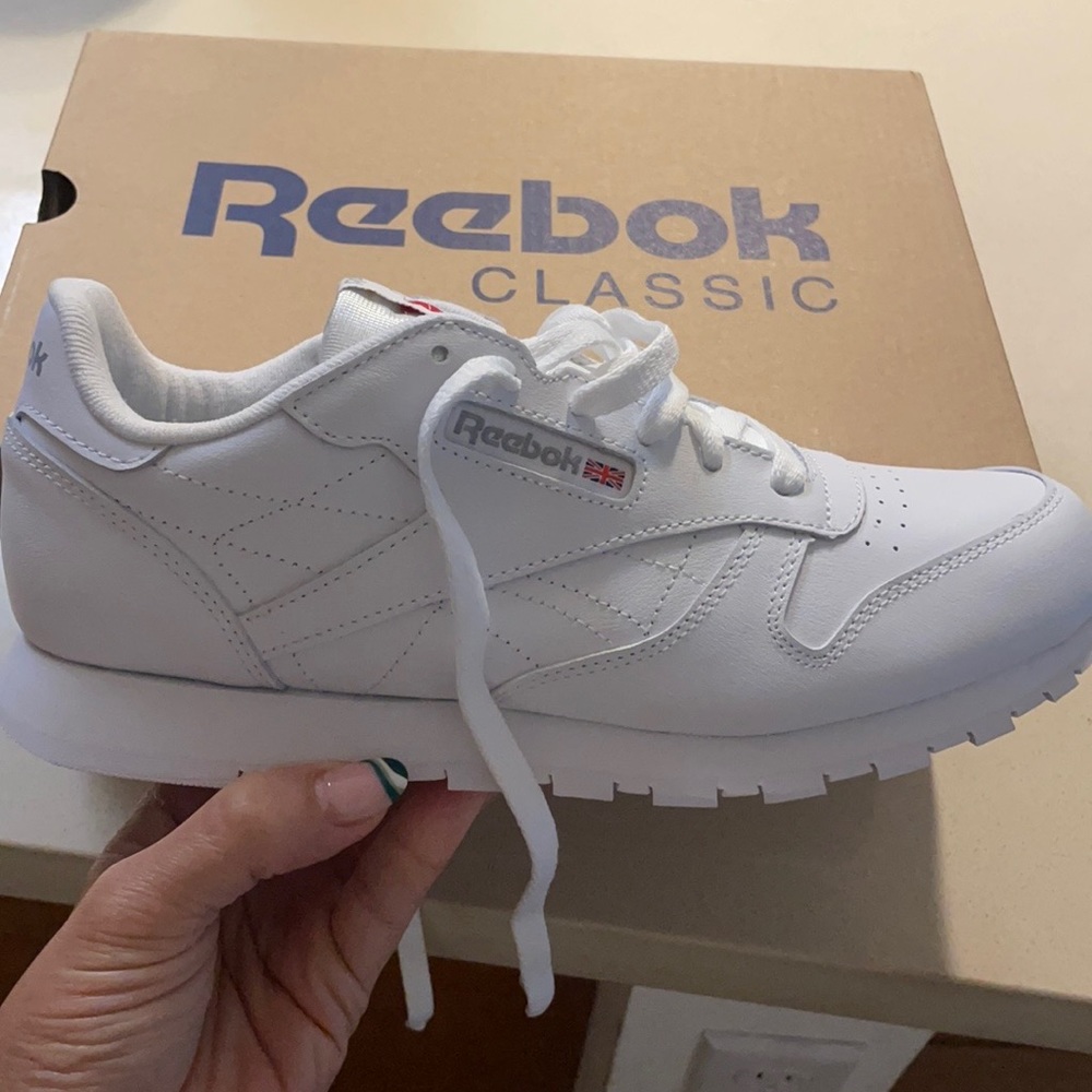 Women’s White Reebok Classic NWB